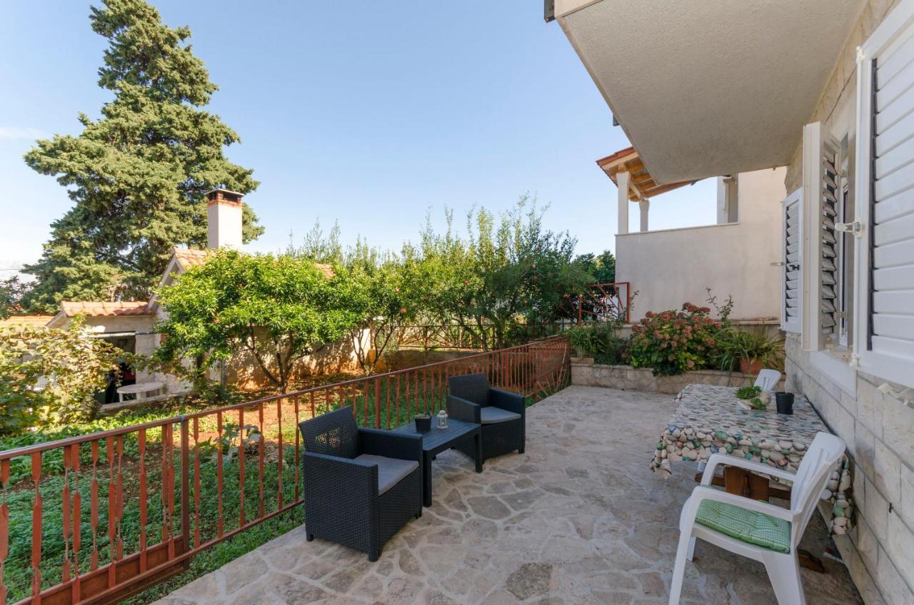 Apartments Silvana Supetar Zewnętrze zdjęcie