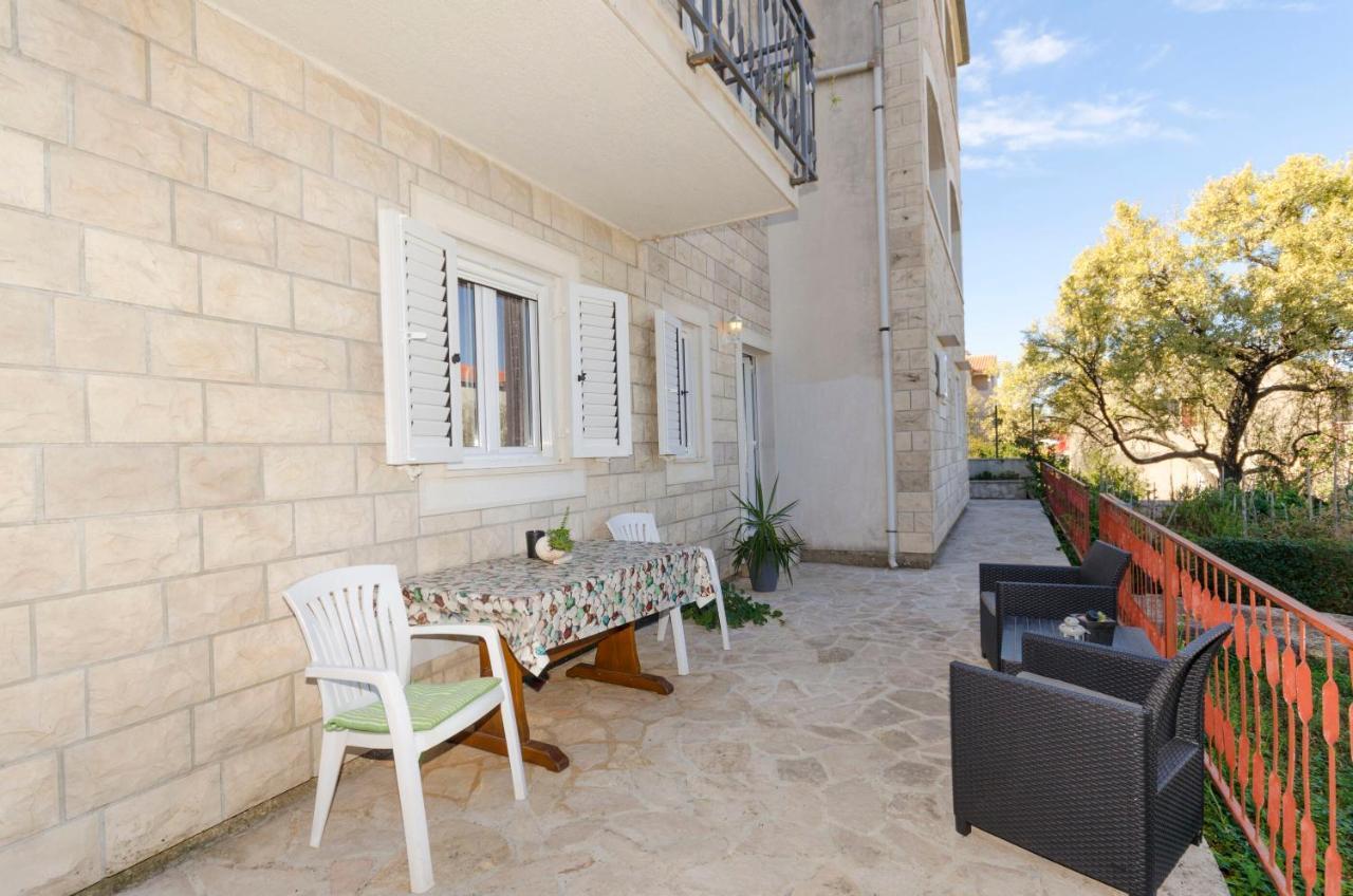 Apartments Silvana Supetar Zewnętrze zdjęcie