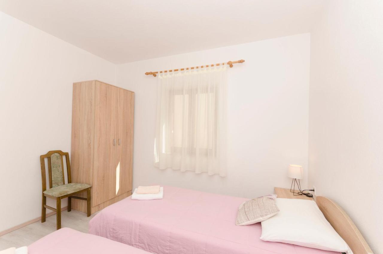Apartments Silvana Supetar Zewnętrze zdjęcie
