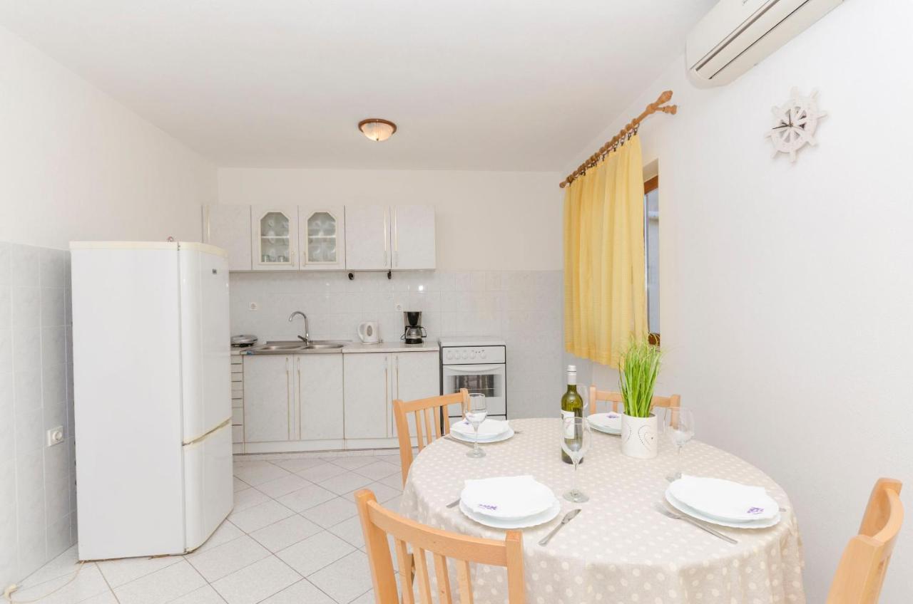 Apartments Silvana Supetar Zewnętrze zdjęcie