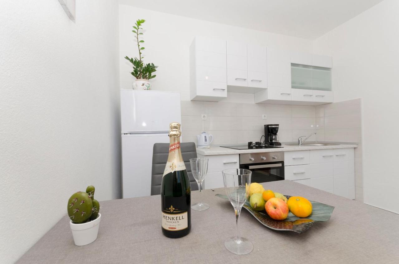 Apartments Silvana Supetar Zewnętrze zdjęcie